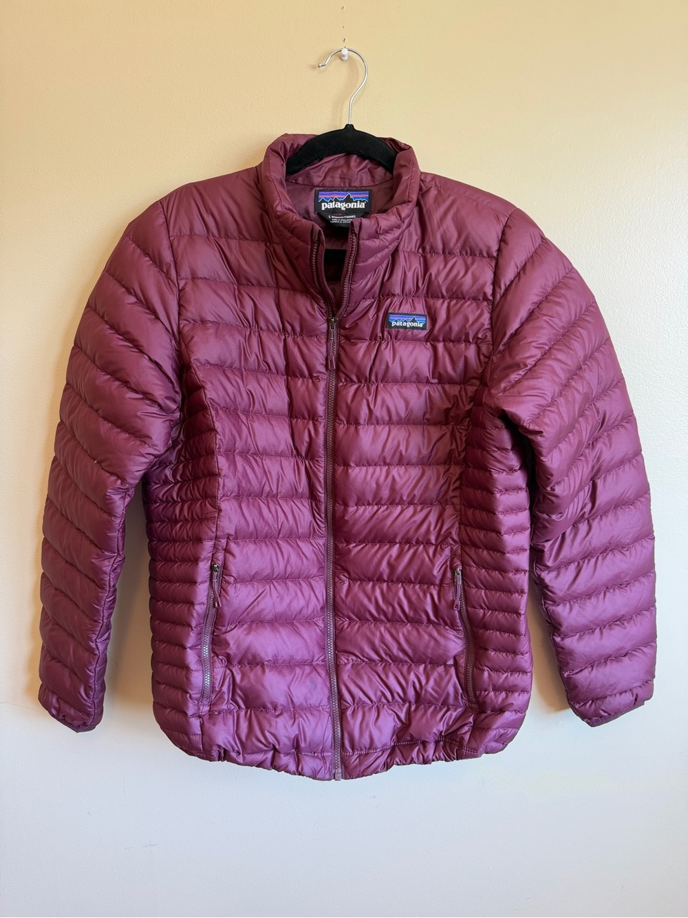 Patagonia Women’s Down Sweater Jacket L Burgundy 800 Fill Puffer Packable FA18